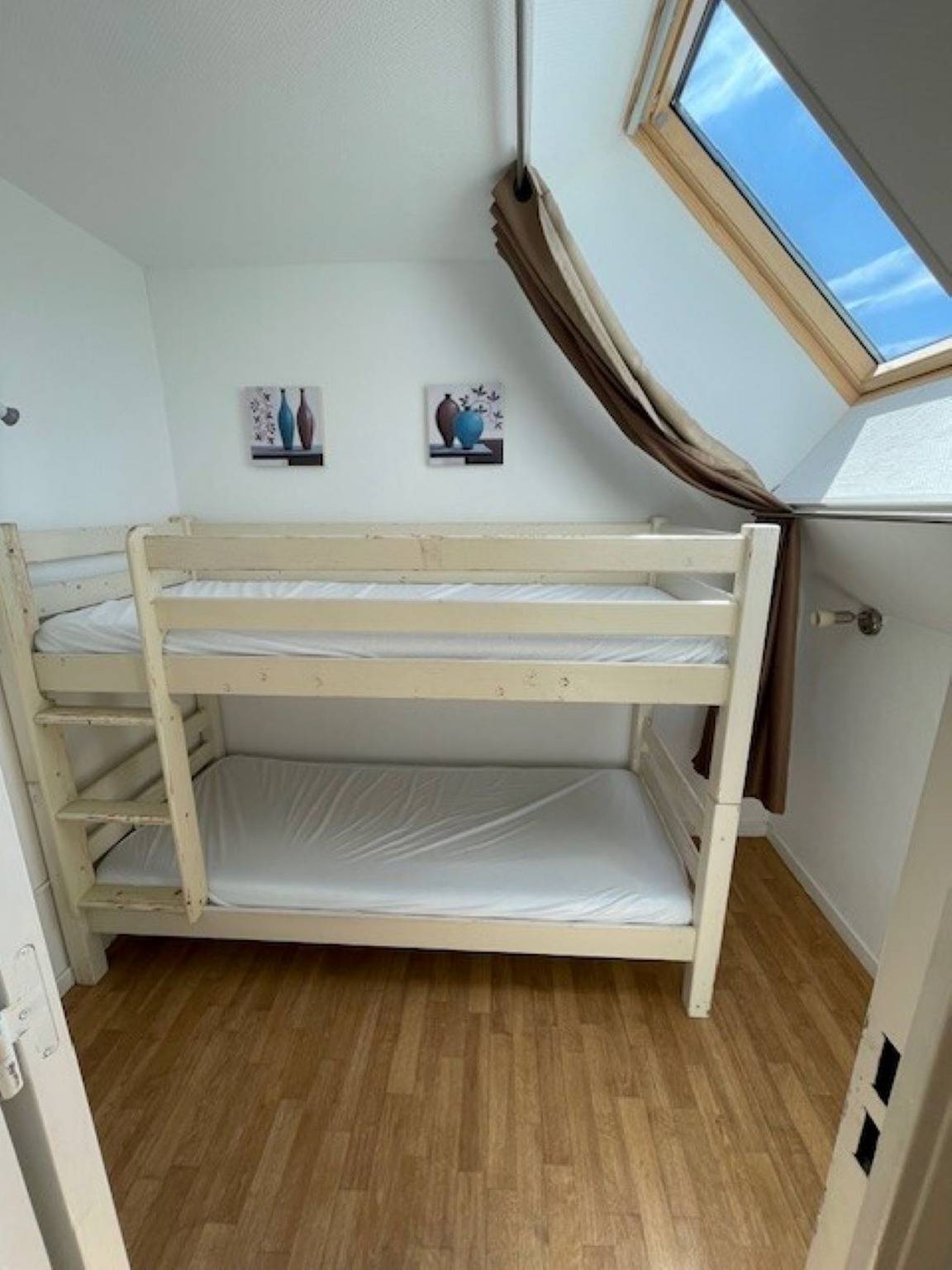 Entire apartment, Holiday apartment for 6 people with balcony in Super Besse, Besse-et-Saint-Anastaise