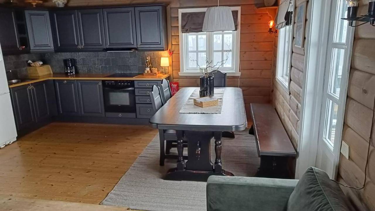 Four-Bedroom House in Myrkdalen, Voss
