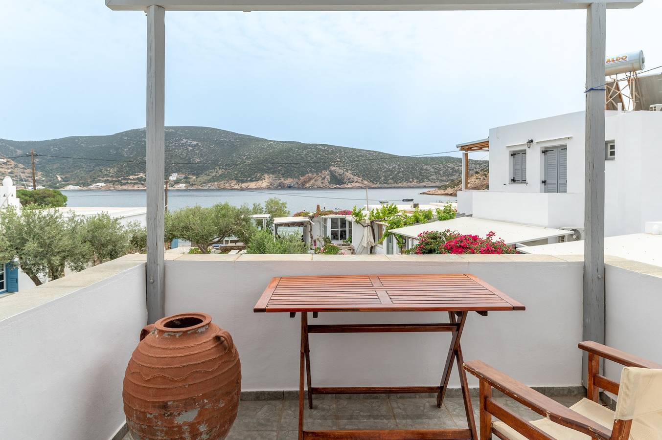 Estudio entero, Estudio 'Sifnos 2' con vistas al mar, Wi-Fi y aire acondicionado in Playa de Vathi, Cícladas
