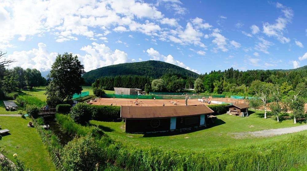 Sportpark Warmbad-Villach in Gailtaler Alpen, Villach