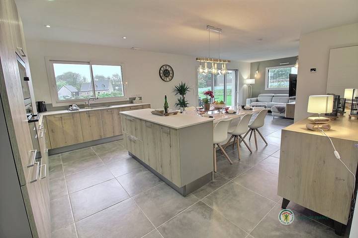 Gîte pour 6 personnes, avec terrasse et jardin dans L Armor - 2