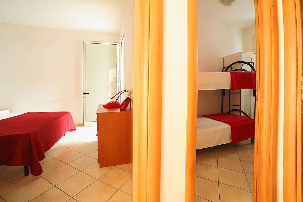 Ganze Wohnung, Apartment mit 4 Betten im Erdgeschoss (Aphrodite) und 100 m vom Strand entfernt in Lido Mania, Ugento