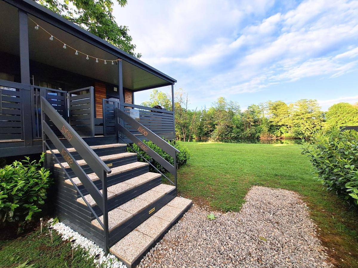Glamping Lucky House in Möttling, Slowenien