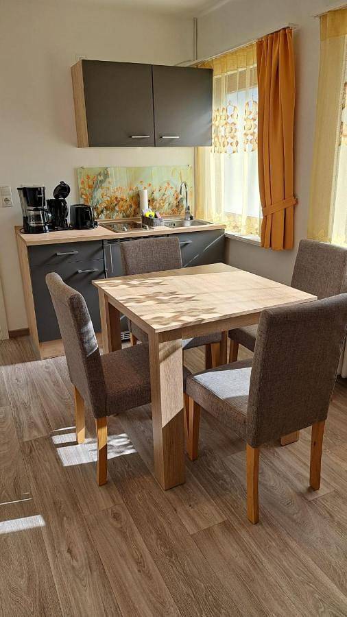 Vakantieappartement voor 4 personen, met balkon en tuin in Munster (Nedersaksen)