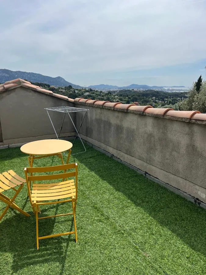 Alojamiento y desayuno para 2 personas, con terraza y vistas - 1