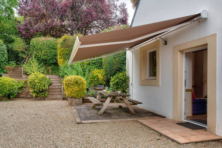 Gîte pour 4 personnes, avec jardin et terrasse à Plogastel-Saint-Germain