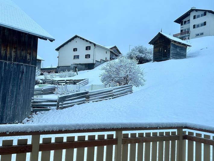 Ganze Ferienwohnung, Tgesa communala Mon - 3.5 Zimmerwohnung - 5 Betten in Mon (Albula), Albula (Graubünden)