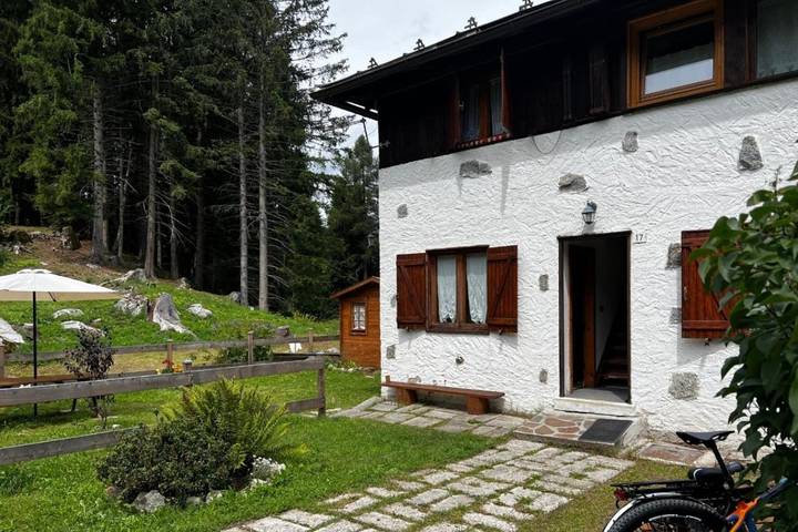 Casa vacanza per 4 persone, con Giardino e Panorama a Pellizzano