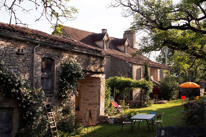 Gîte pour 10 personnes, avec terrasse, animaux acceptés