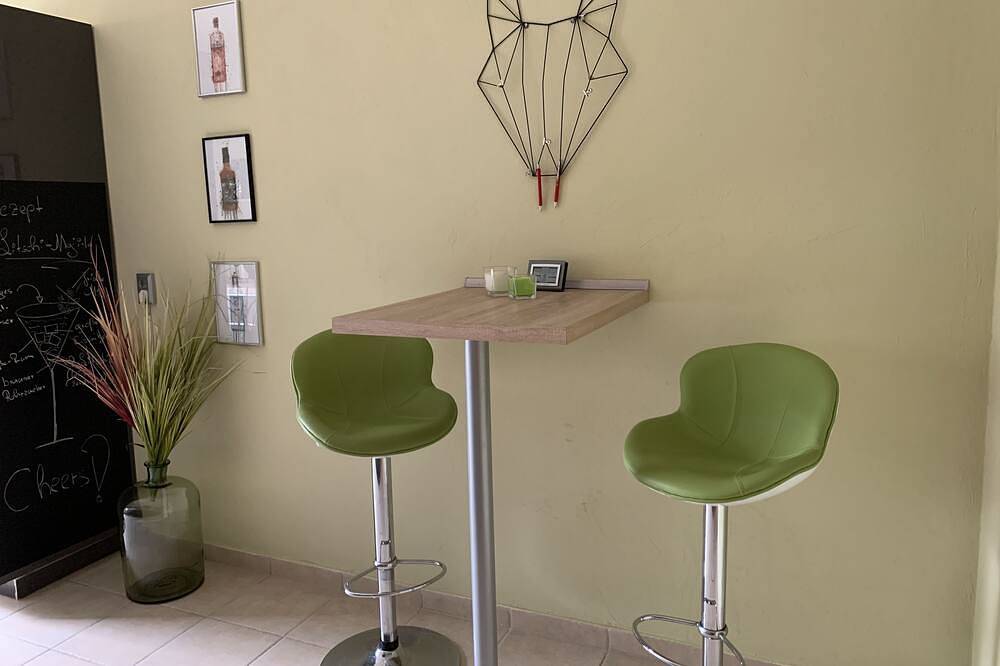 Ganze Wohnung, Neu! Stylisches City-Apartment *Netflix,Parkplatz,Bhf-nahe* in Cottbus, Lausitz