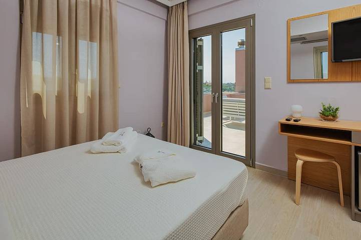 Cypress Village - Lux villa 5' from beach in Daratsos, Chania region