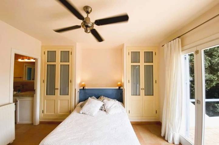 Ferienhaus für 8 Personen, mit Terrasse und Garten in Canyamel - 4