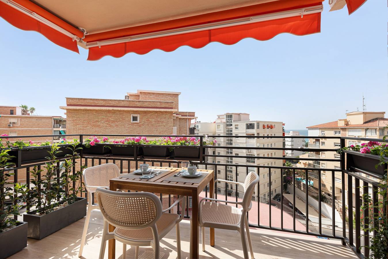 Apartamento entero, Apartamento 'Bellavista Apartamento Marmen' con vistas al mar, exterior, Wi-Fi y aire acondicionado in Málaga (Este), Málaga