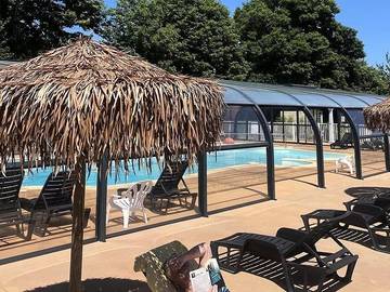 Tente pour 4 personnes, avec bassin pour enfant dans le Finistère