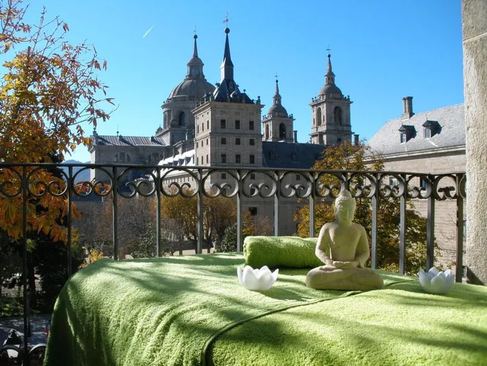 Hotel para 10 personas, con terraza y jacuzzi - 1