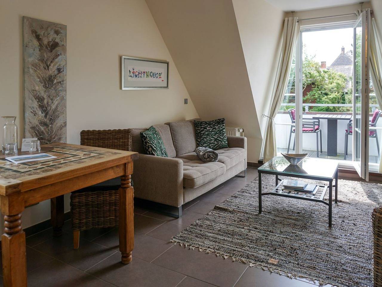 Ganze Ferienwohnung, Westerbrise, App. 4 Lighthouse - Ein besonderes Hideaway. In Top-Lage Wenningstedts, zwischen Dorfteich und Dünen in Wenningstedt, Sylt