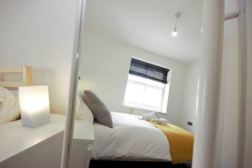 Hu1 City Centre Hub (sleeps 6) in Kingston-upon-Hull, Yorkshire and the Humber