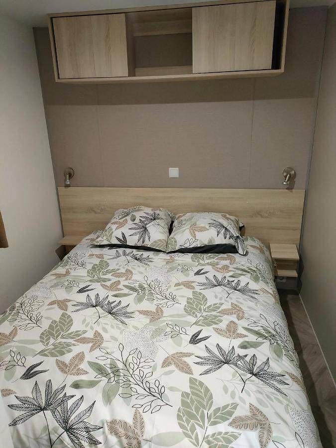 Camping pour 8 personnes, avec Terrasse ainsi que Jardin et Vue