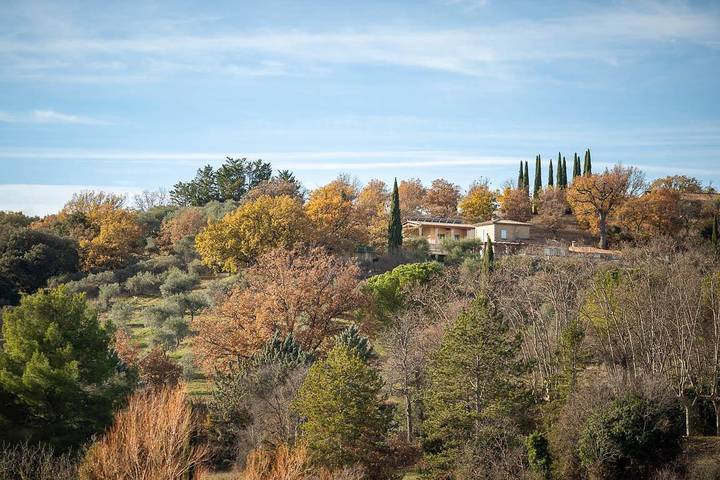Gîte pour 6 personnes, avec Terrasse ainsi que Jardin et Vue à Valensole - 3