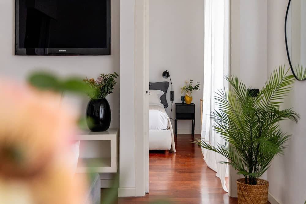 Entire apartment, Garibaldi - Modern 1 Br in Brera in Milan, Milan Province
