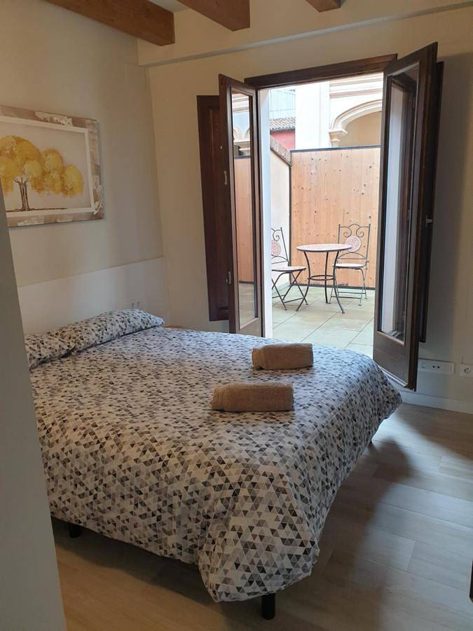 Gîte pour 3 personnes, avec vue et balcon à Vic - 4