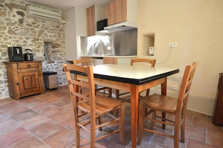 Chambre d’hôte pour 4 personnes, avec piscine ainsi que jardin et vue dans les Parc national des Cévennes - 4