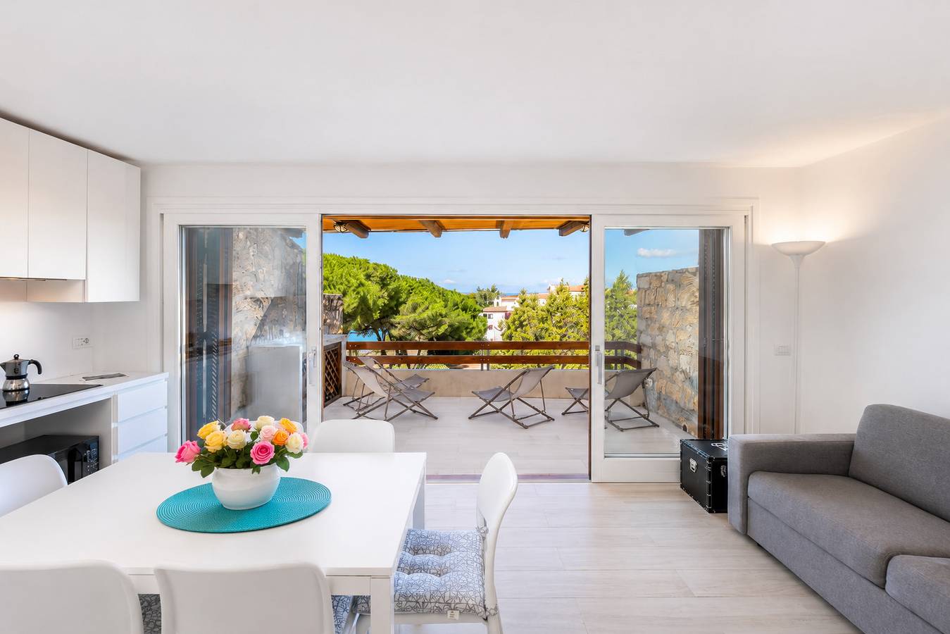 Ganze Wohnung, Ferienwohnung für 4 Personen mit Pool in Baja Sardinia, Arzachena