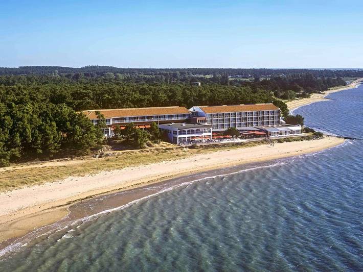 Hôtel pour 4 personnes, avec piscine et jardin ainsi que vue et sauna, animaux acceptés