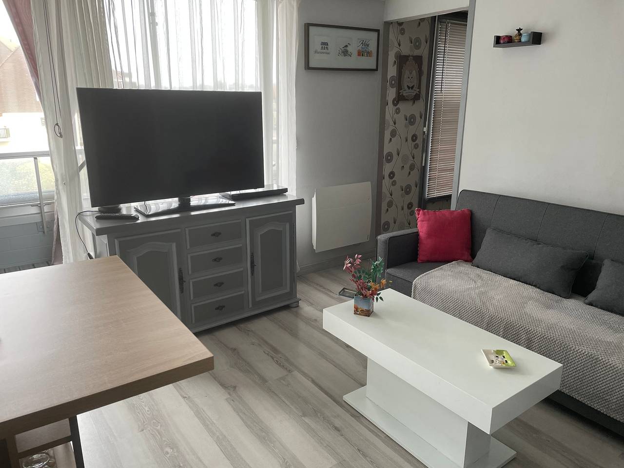 Appartement entier, Appartement de vacances pour 2 personnes avec terrasse in Courseulles-Sur-Mer, Région De Caen