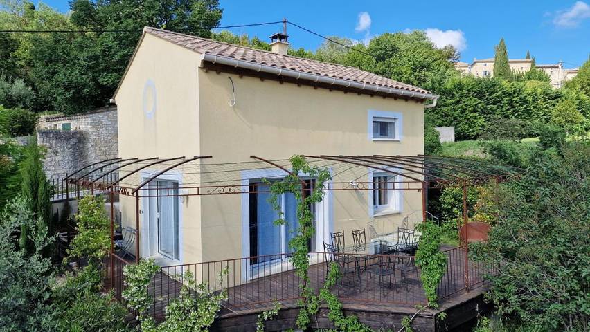 Maison de vacances pour 4 personnes, avec vue ainsi que jardin et piscine, animaux acceptés