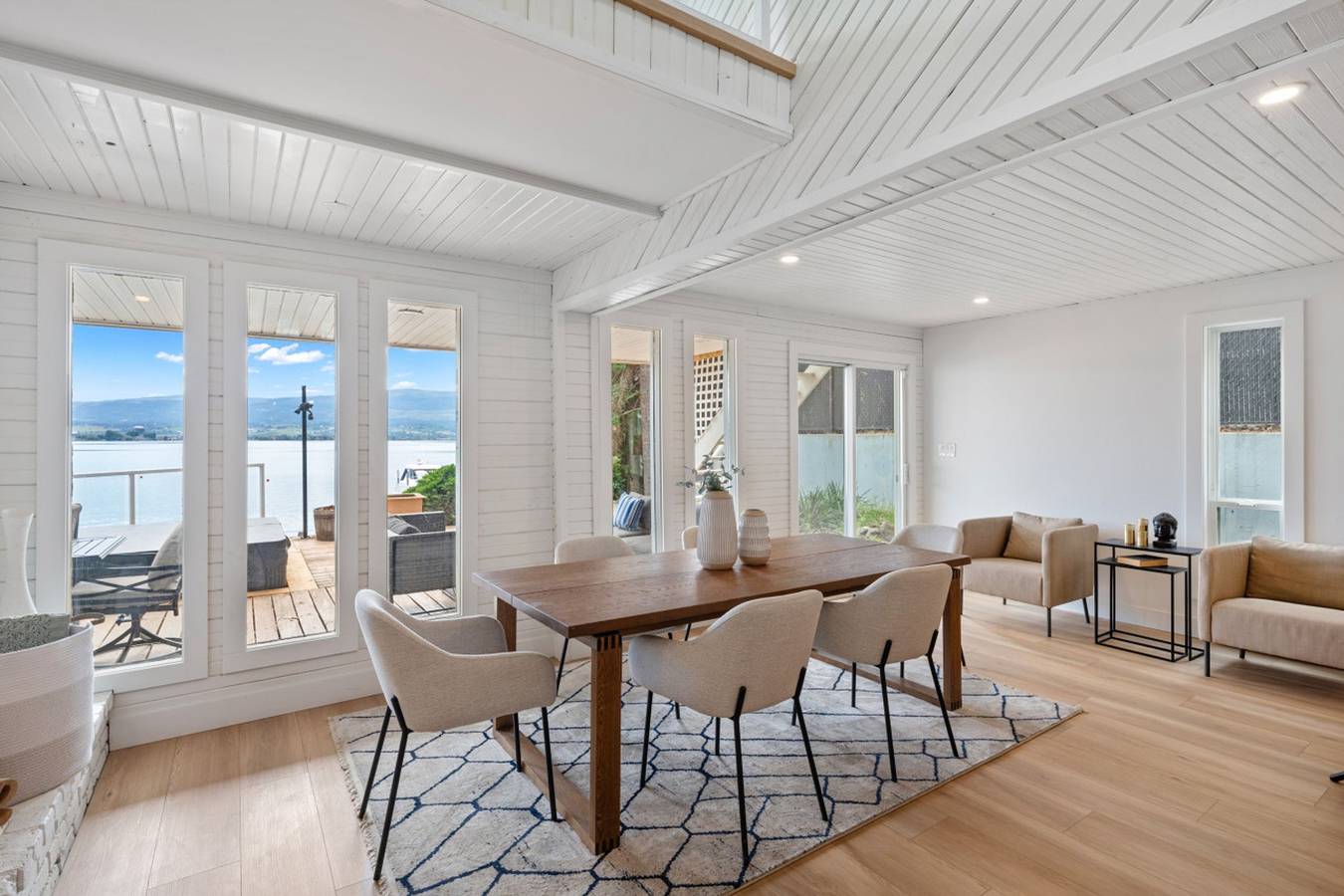 Lakeside Tranquility in Crystal Mountain