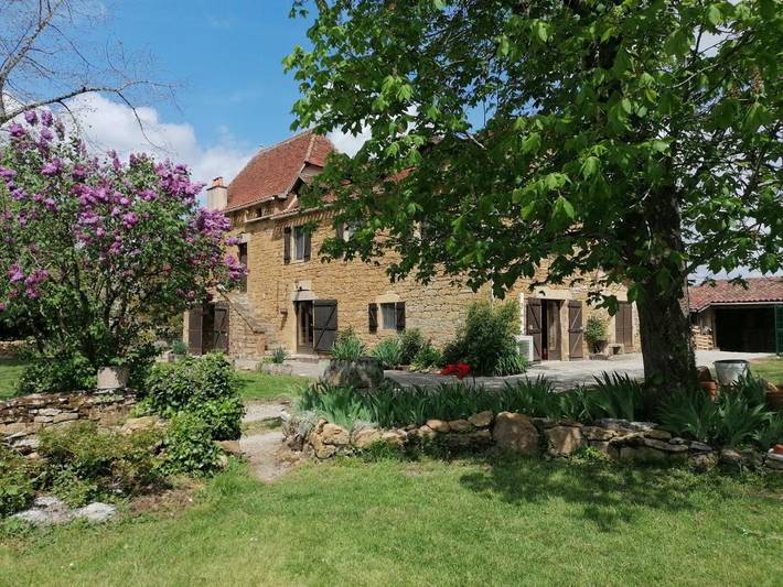 Cottage pour 2 personnes, avec jardin et piscine à Causse-et-Diège