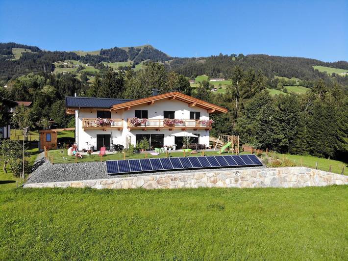 Ferienwohnung für 5 Personen, mit Balkon und Terrasse sowie Garten in Hopfgarten im Brixental
