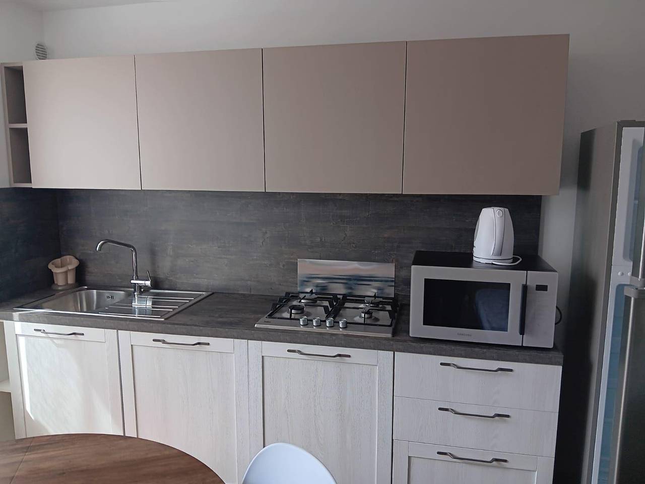 Ganze Ferienwohnung, Ein-Zimmer-Wohnung in Pozzo in Brenzone, Gardasee-Berge