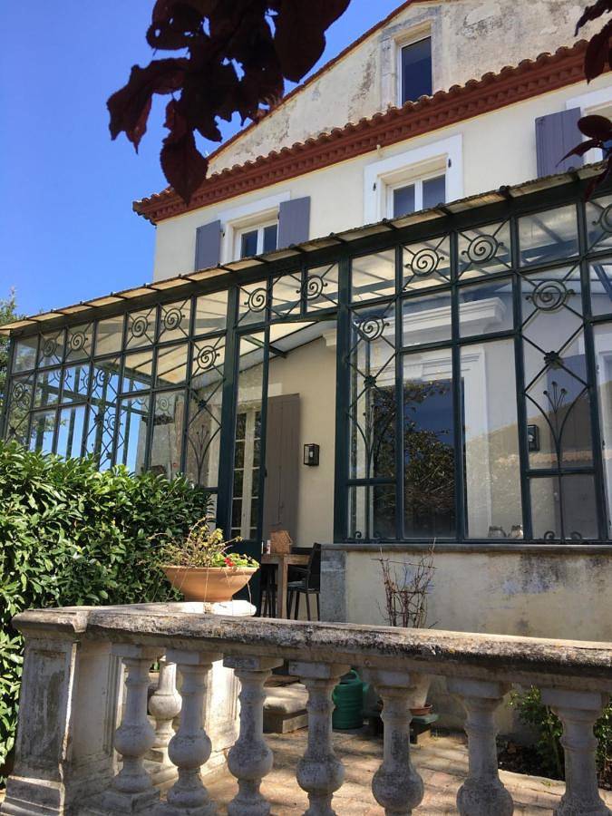 Location de vacances pour 2 personnes, avec piscine ainsi que vue et jardin à Canet - 2