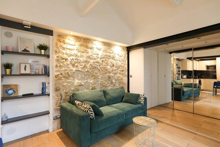 Studio entier, Charmant studio au cœur du 17ᵉ idéal pour 2 in Paris, Île de France