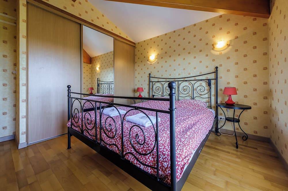 Rocaille, villa con piscina privada, buen wifi, privacidad, confort y servicio. in Pujols, Región de Villeneuve-sur-Lot