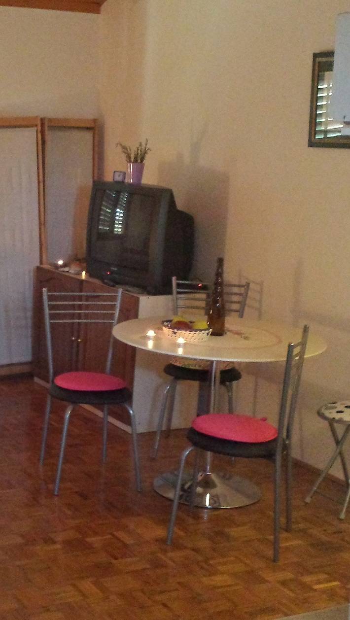 Apartamento entero, Apartamento-estudio con aire acondicionado Ugljan As-15613-a in Ugljan, Isla de Ugljan