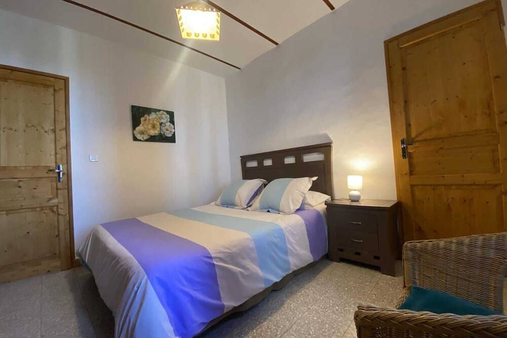 Mas almes - St-Hippolyte in Saint-Hippolyte (Languedoc-Roussillon), Côte d'Améthyste