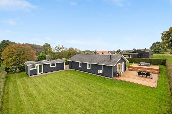 Ferienhaus für 6 Personen, mit Whirlpool und Sauna sowie Garten und Terrasse - 1
