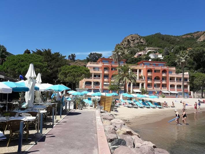 Ganze Wohnung, Gemütliche Wohnung in Théoule-sur-Mer, 30 m², Meerblick. in Théoule-sur-Mer, Massif de l'Esterel