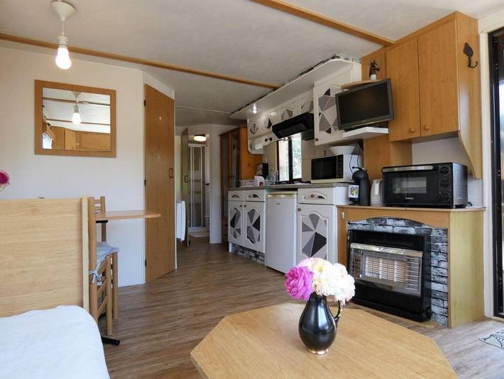 Location de vacances pour 3 personnes, avec jardin ainsi que vue et terrasse à Yèvres - 4