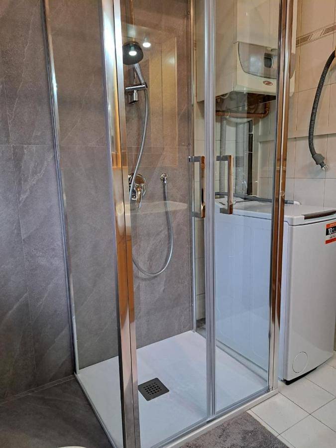 Gîte pour 4 personnes, avec Terrasse ainsi que Jardin et Vue dans Varena - 4