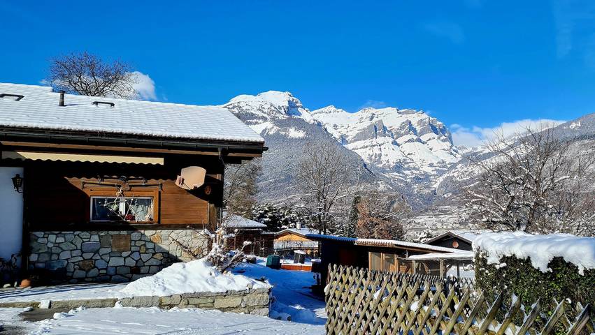 Hütte für 4 Personen, mit Garten und Terrasse, mit Haustier im Wallis