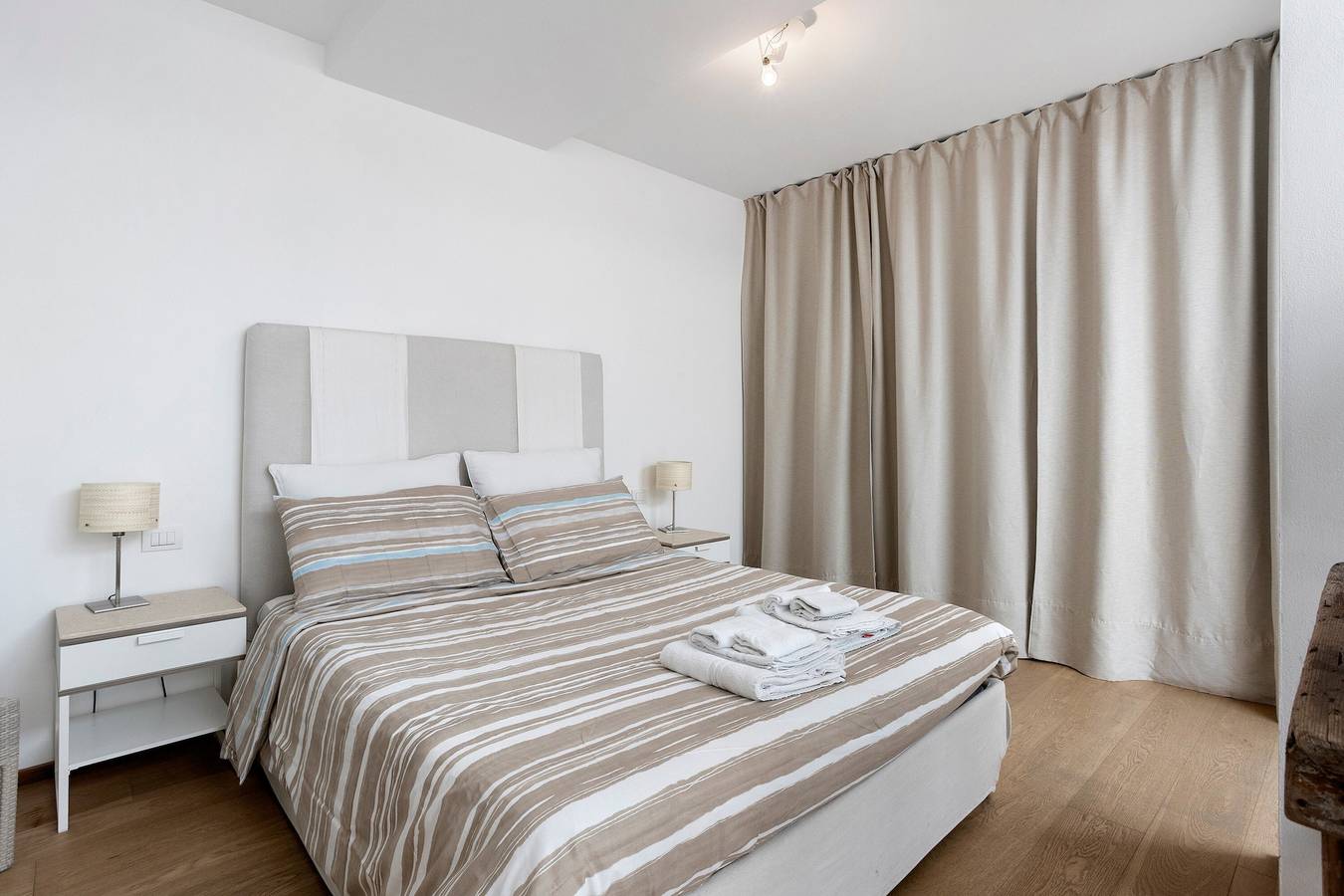 Entire apartment, Joey - Holiday Home in Pietrasanta with Garden View and Free Wifi in Pietrasanta, Italian Riviera