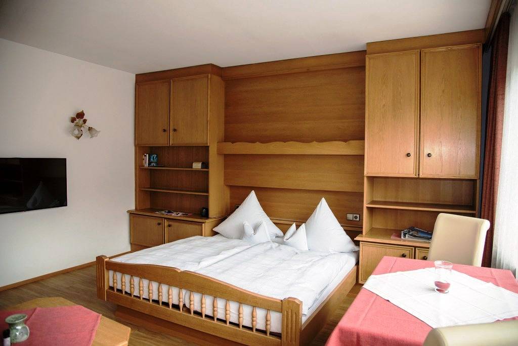 Ganze Ferienwohnung, Haus "Feichtner" - Ferienwohnung Walmberg in zentraler Lage in Reit im Winkl, Bayerische Alpen