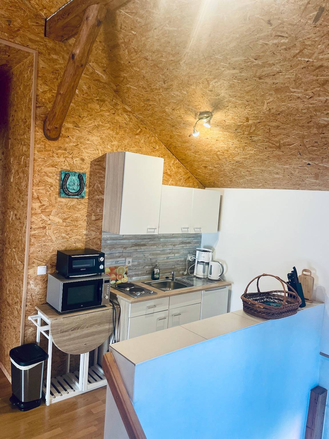 Ferienhaus 'Alter Stall' mit privater Terrasse, privatem Garten und Wlan in Melzow, Warnitz