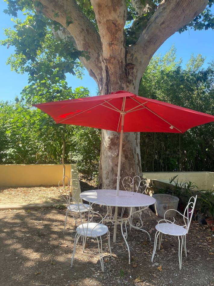 Estudio entero, Casa vacacional «Les Platanes» con jardín compartido y Wi-Fi in Béziers, Costa mediterránea (Francia)