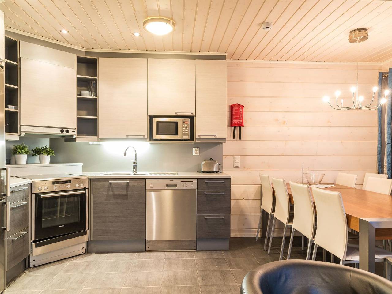 Levin ahmahovi 1a in Levi