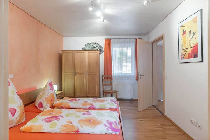 Ferienwohnung für 2 Personen, mit Balkon und Whirlpool sowie Garten und Sauna in Diemelstadt - 2